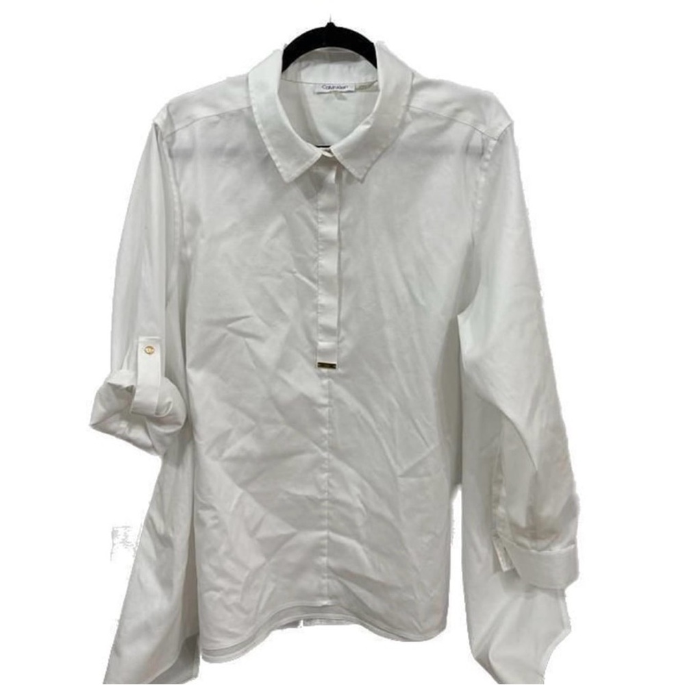 Calvin Klein Women’s 0X Plus Size Long Sleeve Quarter Button Front